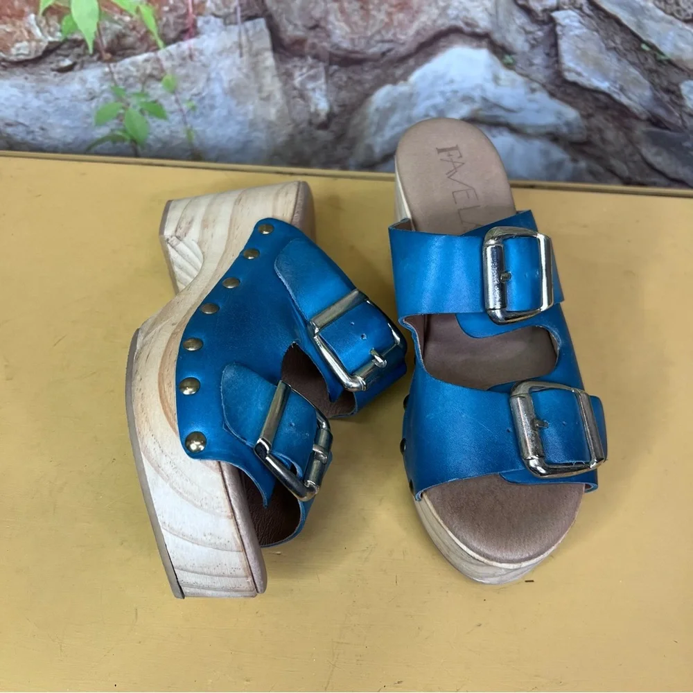 FAVELA Turquoise Leather Double Buckle Sandals, 37 - Picture 12 of 14